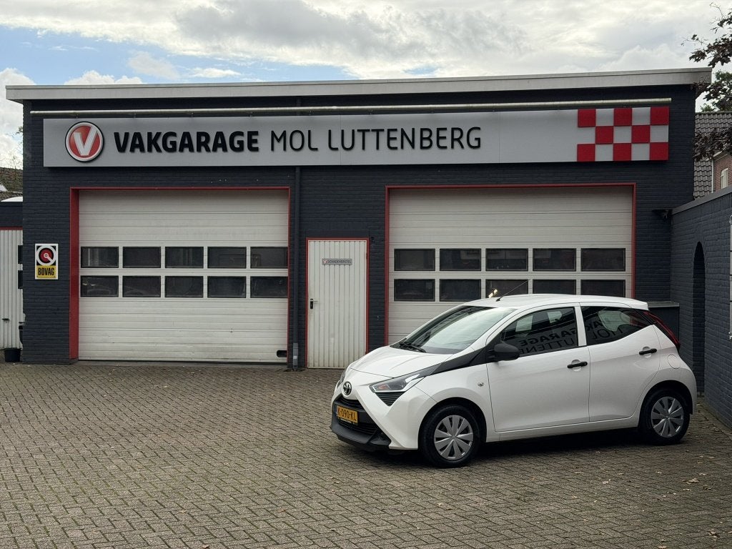 TOYOTA Aygo 1.0 VVT-i 72pk 5D x-fun, Stof, Gebruikt, Overige carrosserieën, Wit