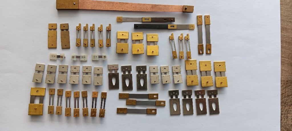 ASSORTIMENT VAN 50 SLINGERVEREN, Ophalen of Verzenden