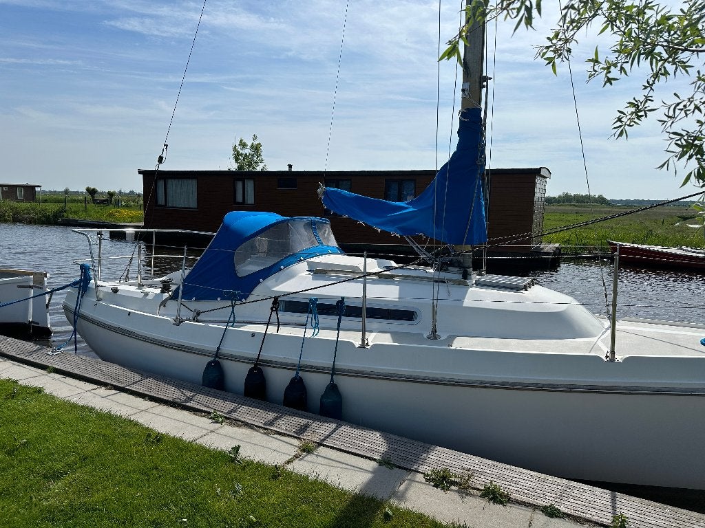 Contest 25, Gebruikt, Binnenboordmotor, 1.80 meter, Diesel