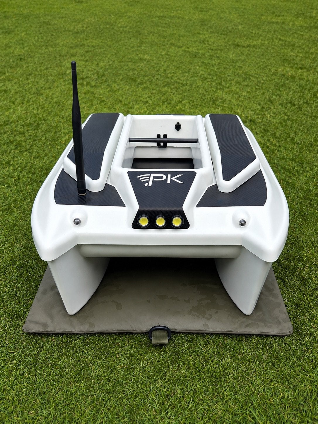 PK Advanced Voerboot, Raymarine en Baitspraider (UNIEK), Watersport en Boten, Hengelsport | Algemeen, Ophalen, Zo goed als nieuw