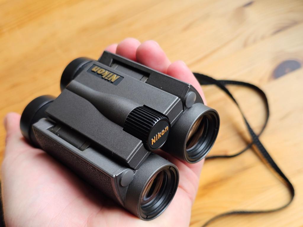 Nikon 8x20 HG L DCF premium compact verrekijker, Dakkant (recht), Ophalen of Verzenden, Zo goed als nieuw, 8 tot 12x