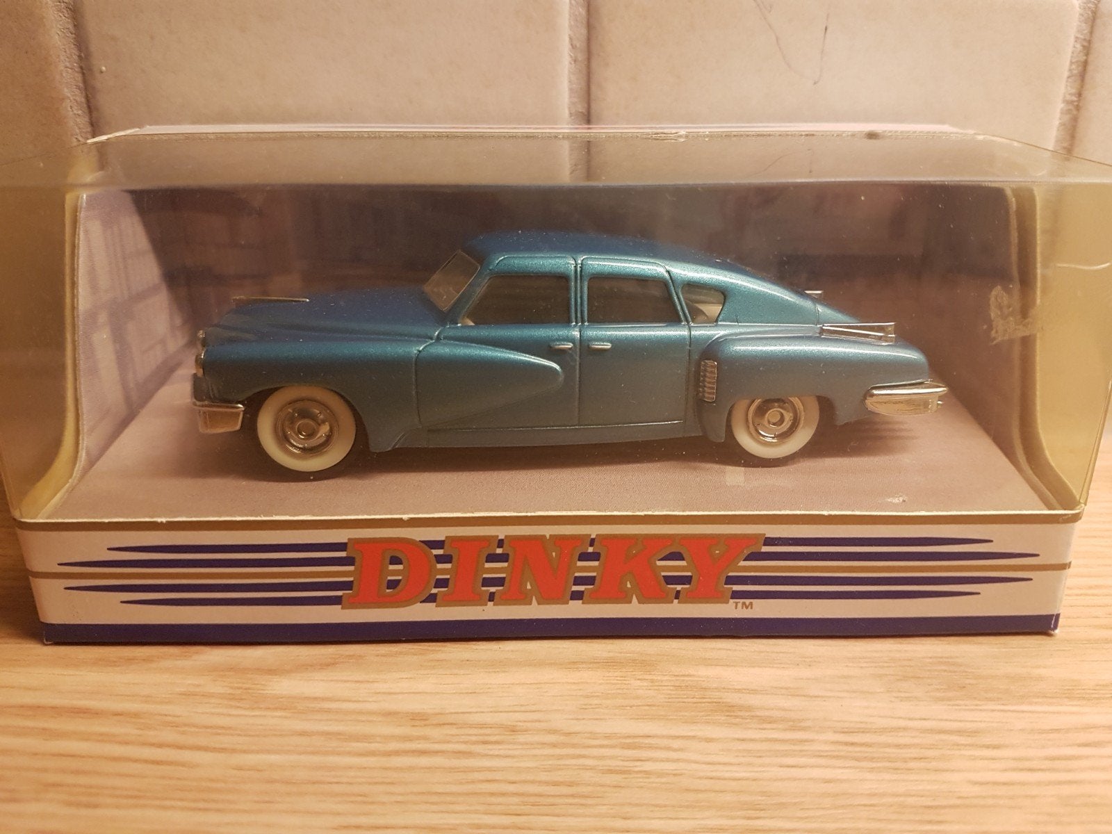 dinky matchbox tucker torpedo turquoise 1948, Hobby en Vrije tijd, Modelauto's | 1:43, Ophalen of Verzenden, Zo goed als nieuw