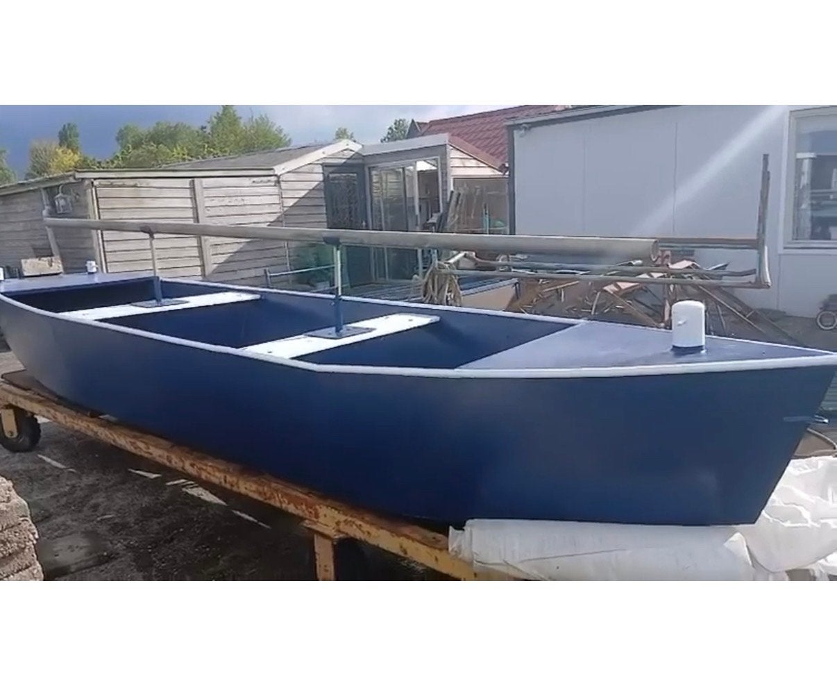 Stalen schuit/sloep 5,5m x 1,20m, Staal, Ophalen, Afdekzeil, Overige typen