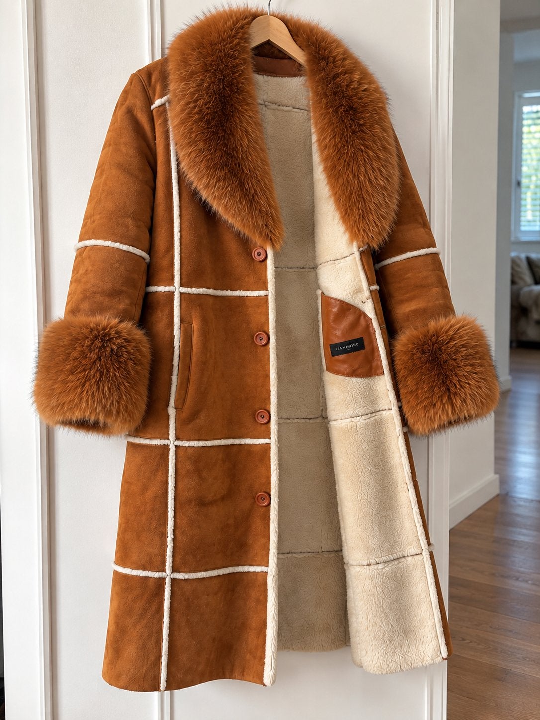 Luxe Lammycoat 100% Schapenwol - Gekocht in Laren, Ophalen of Verzenden, Zo goed als nieuw, Bruin