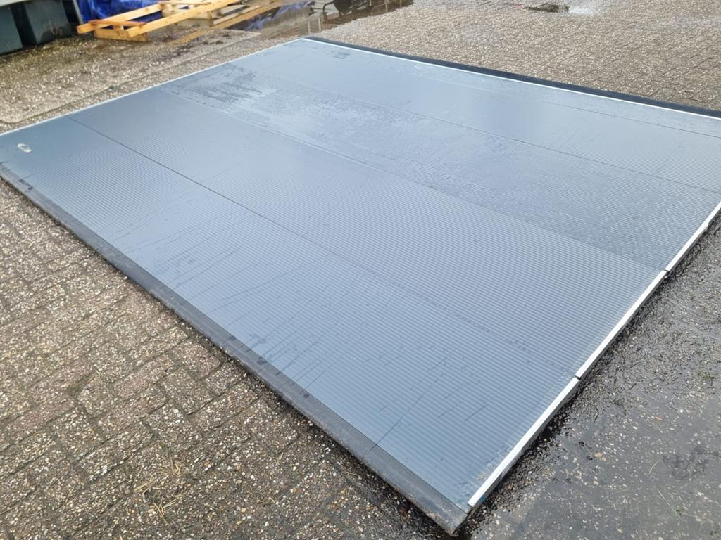 Overheaddeur, Doe-het-zelf en Verbouw, Garagedeur, Ophalen of Verzenden, Zo goed als nieuw, Metaal