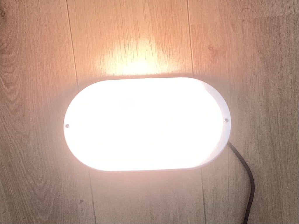 ophang campinglamp 10 euro, Ophalen of Verzenden, Zo goed als nieuw, Kunststof, E27 (groot)