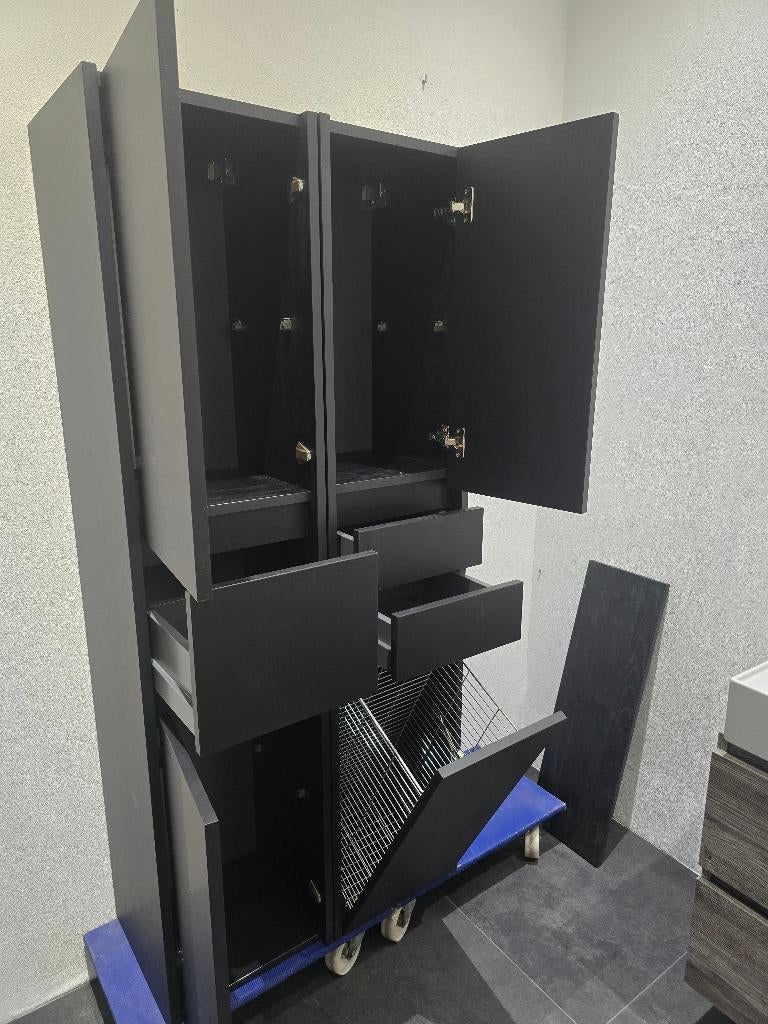 Primabad hoge kasten 2x showroom model, Ophalen, (Half)hoge kast, Minder dan 50 cm, Nieuw