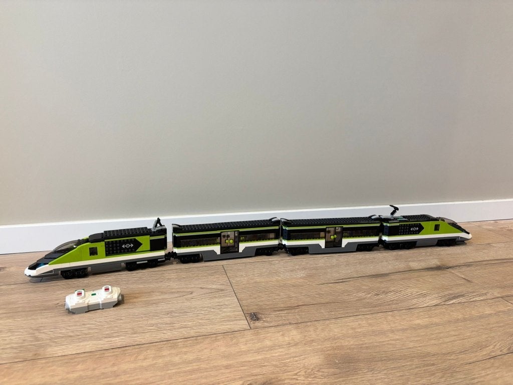 LEGO City Passagierstrein 60337 met extra locomotief, Kinderen en Baby's, Speelgoed | Duplo en Lego, Zo goed als nieuw, Lego, Complete set