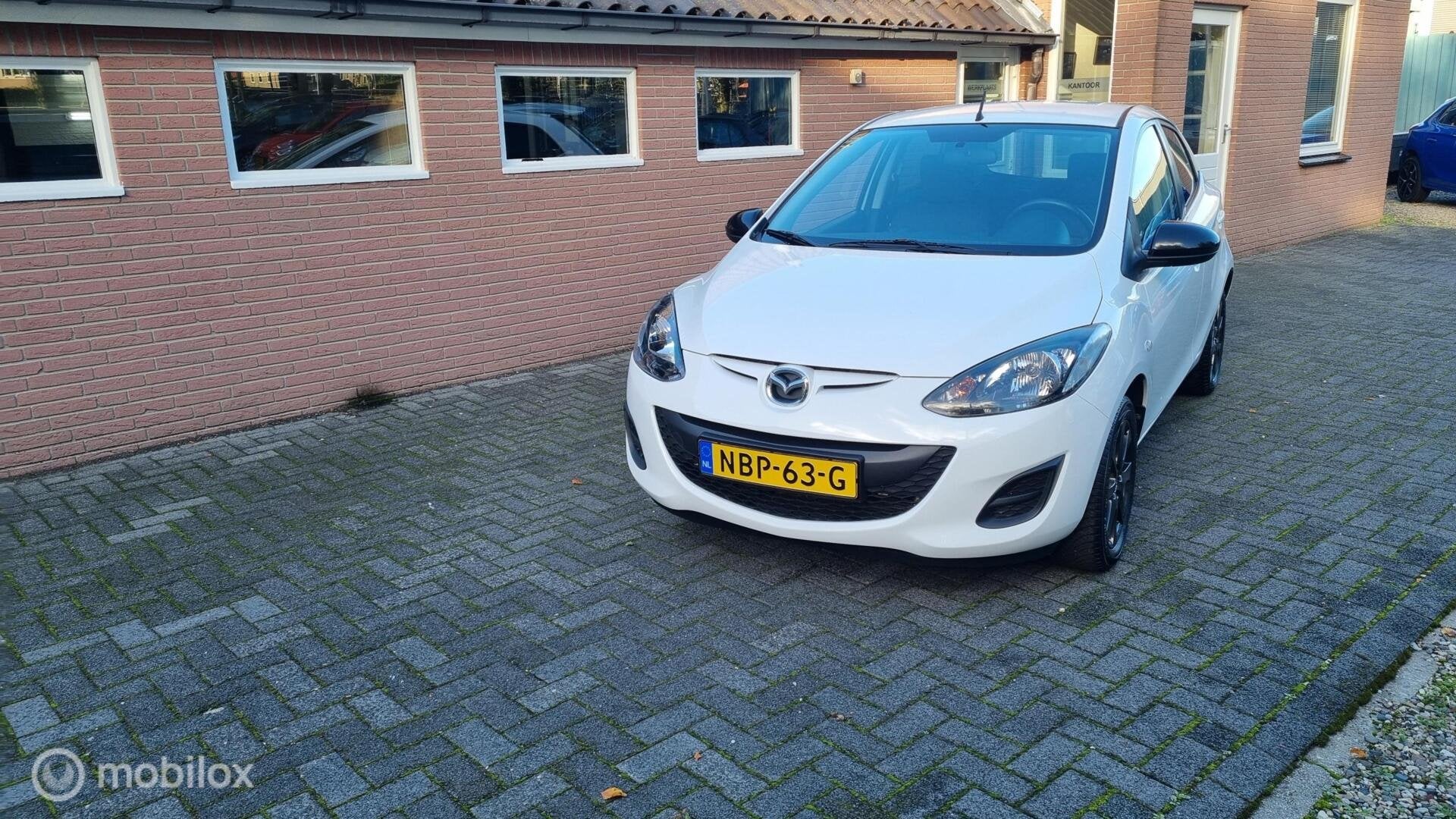 Mazda 2 1.3 Color Edition Altijd dealer onderhouden 5drs, Voorwielaandrijving, Stof, Gebruikt, Zwart