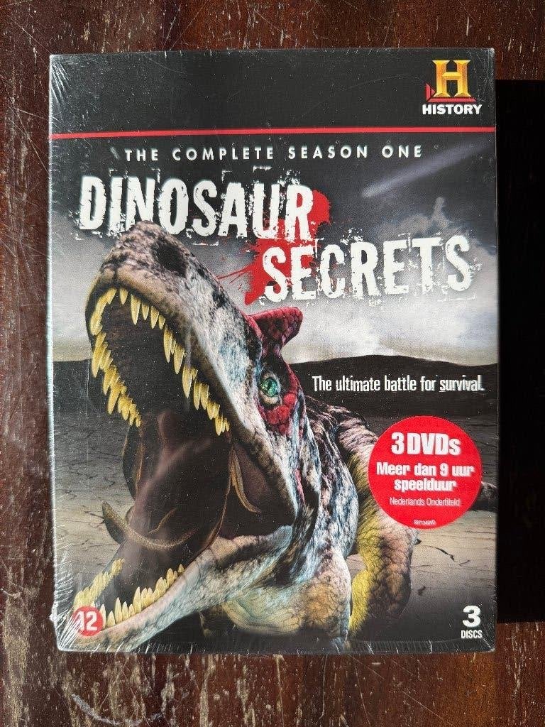 Dinosaur Secrets The Complete Season One ( 3 DVD Box ) nieuw, Engels, Nederlands, Natuur, Ophalen of Verzenden