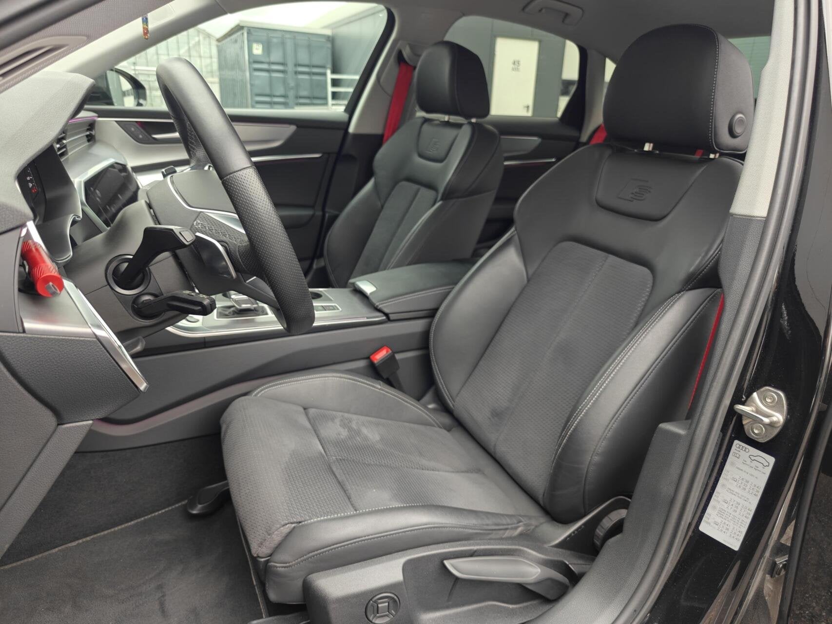 Audi A6 Limousine 50 TFSI e quattro S edition, Auto's, Automaat, Gebruikt, 4 cilinders, Zwart