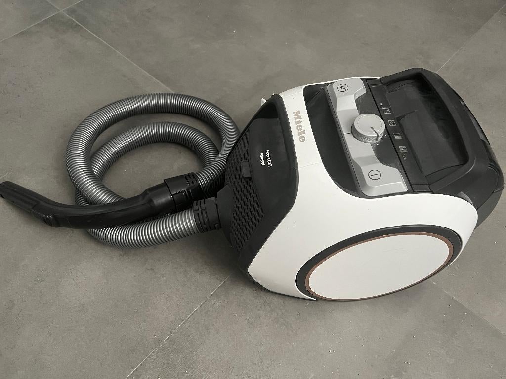 Miele stofzuiger, Ophalen, Zo goed als nieuw, Miele, Reservoir