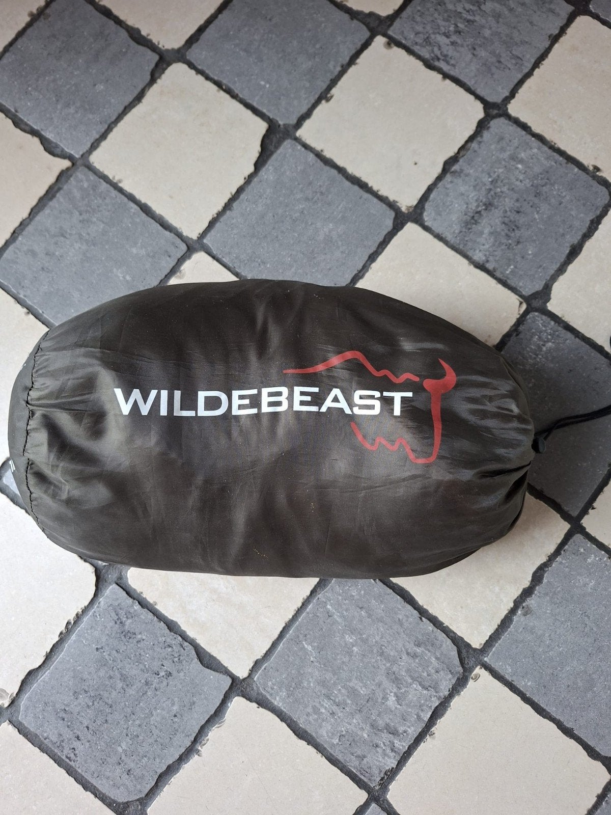 Slaapzak van het merk wildebeast, Ophalen of Verzenden