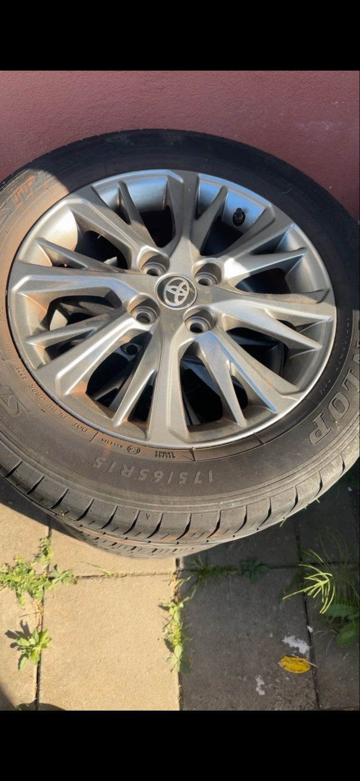 Toyota Yaris Velgen met banden - 175/65R15 Dunlop, Ophalen, Gebruikt, 15 inch, 175 mm