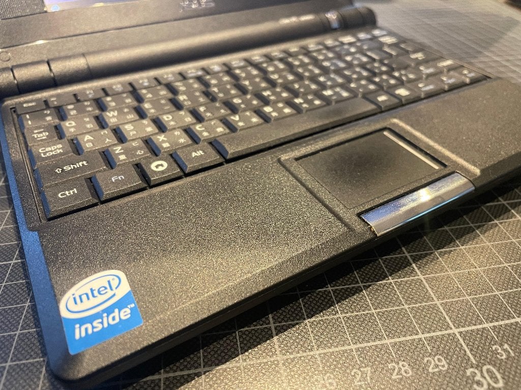 Asus Eee PC 701 Netbook - Voor Hobbyist of Verzamelaar, Computers en Software, Qwerty, Minder dan 2 Ghz, 10 inch of minder, Ophalen of Verzenden