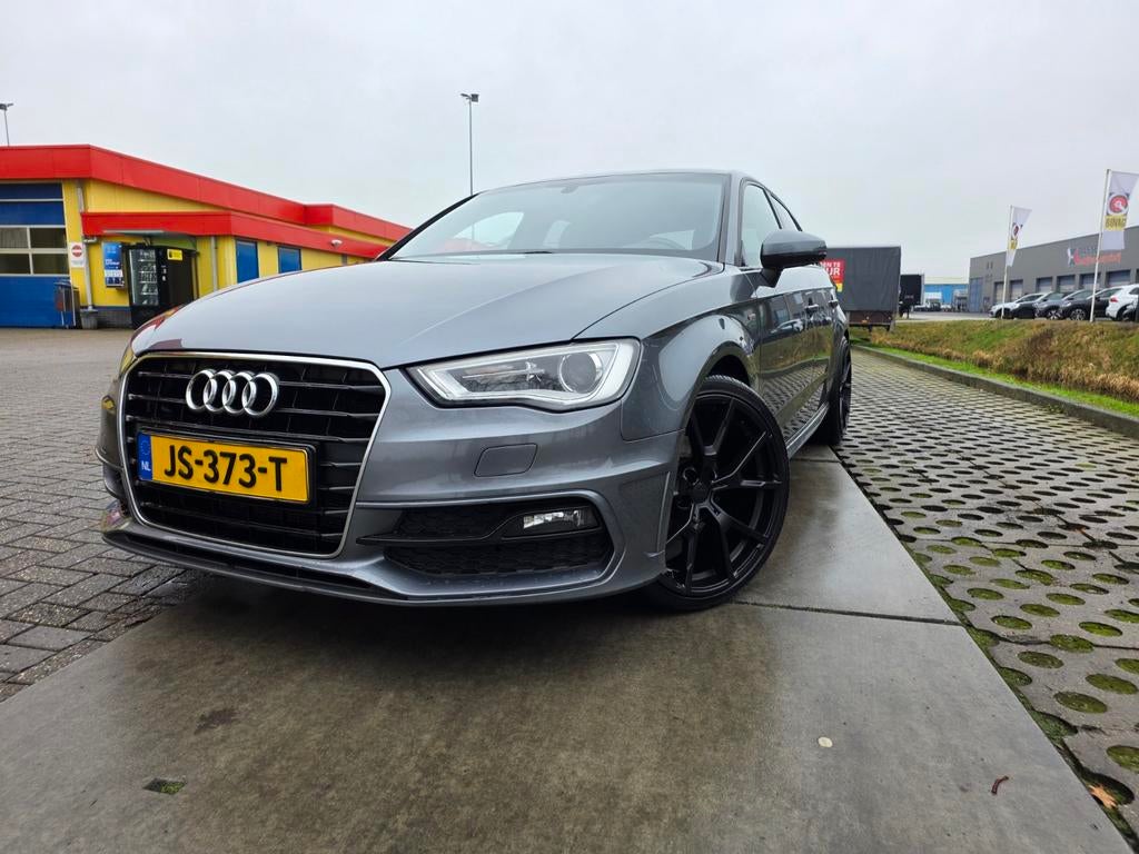 Audi A3 1.4 Tfsi 110KW SB S-tronic 2016 Grijs, Auto's, Audi, 4 cilinders, 1210 kg, Origineel Nederlands, 650 kg