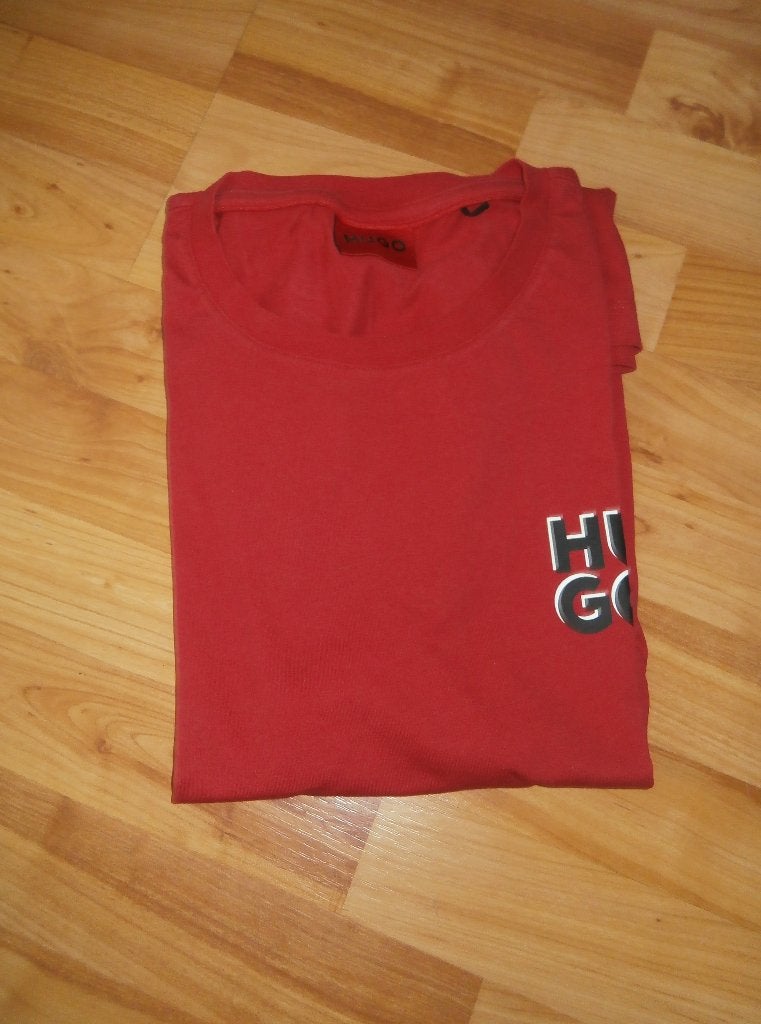 Mooi Hugo Boss T-shirt rood mt L origineel rood nieuw., Kleding | Heren, Maat 52/54 (L), Nieuw, Ophalen of Verzenden, Hugo Boss