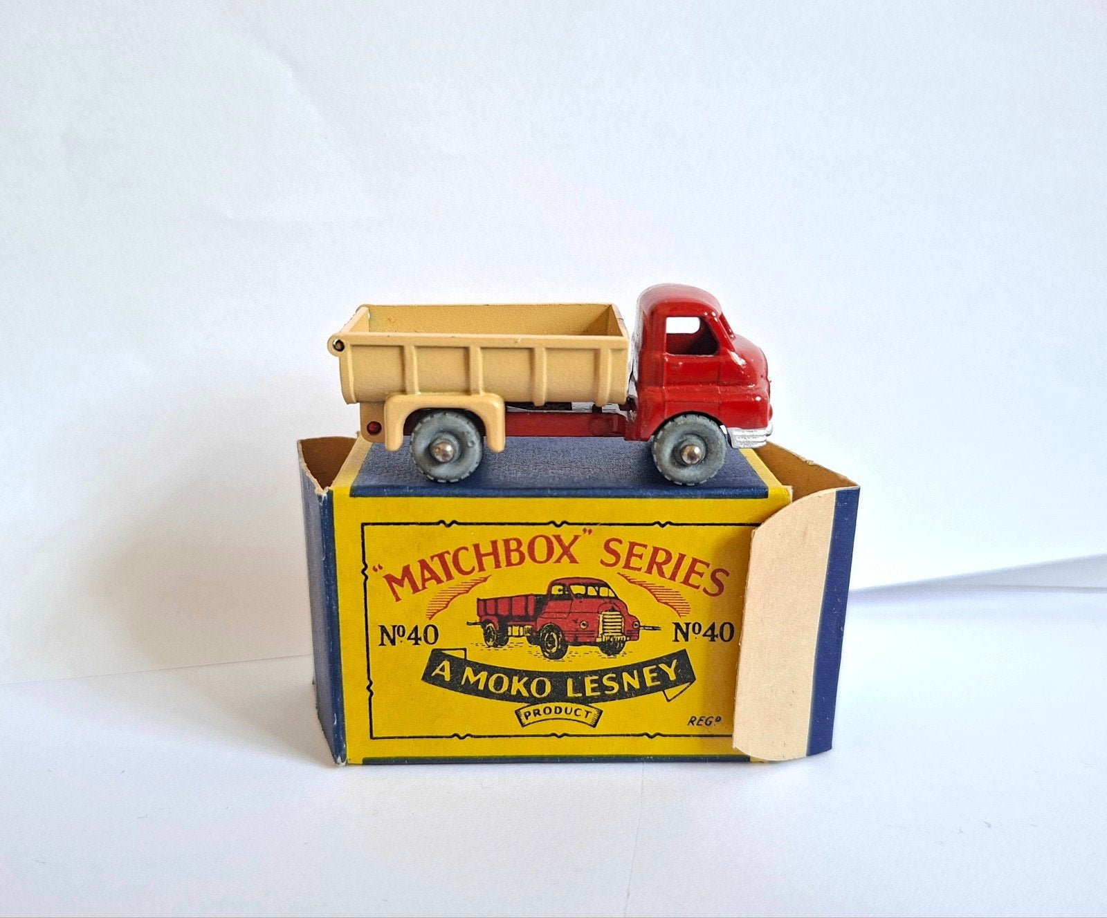 Matchbox 40 bedford 7 ton tipper truck, Ophalen of Verzenden, Zo goed als nieuw, Bus of Vrachtwagen, Matchbox