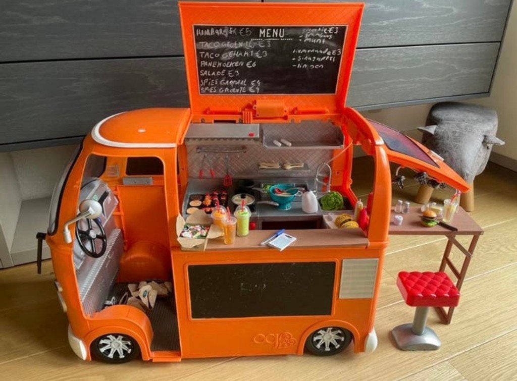 Food Truck voor Poppen - 18 Inch, Ophalen of Verzenden, Zo goed als nieuw, Babypop