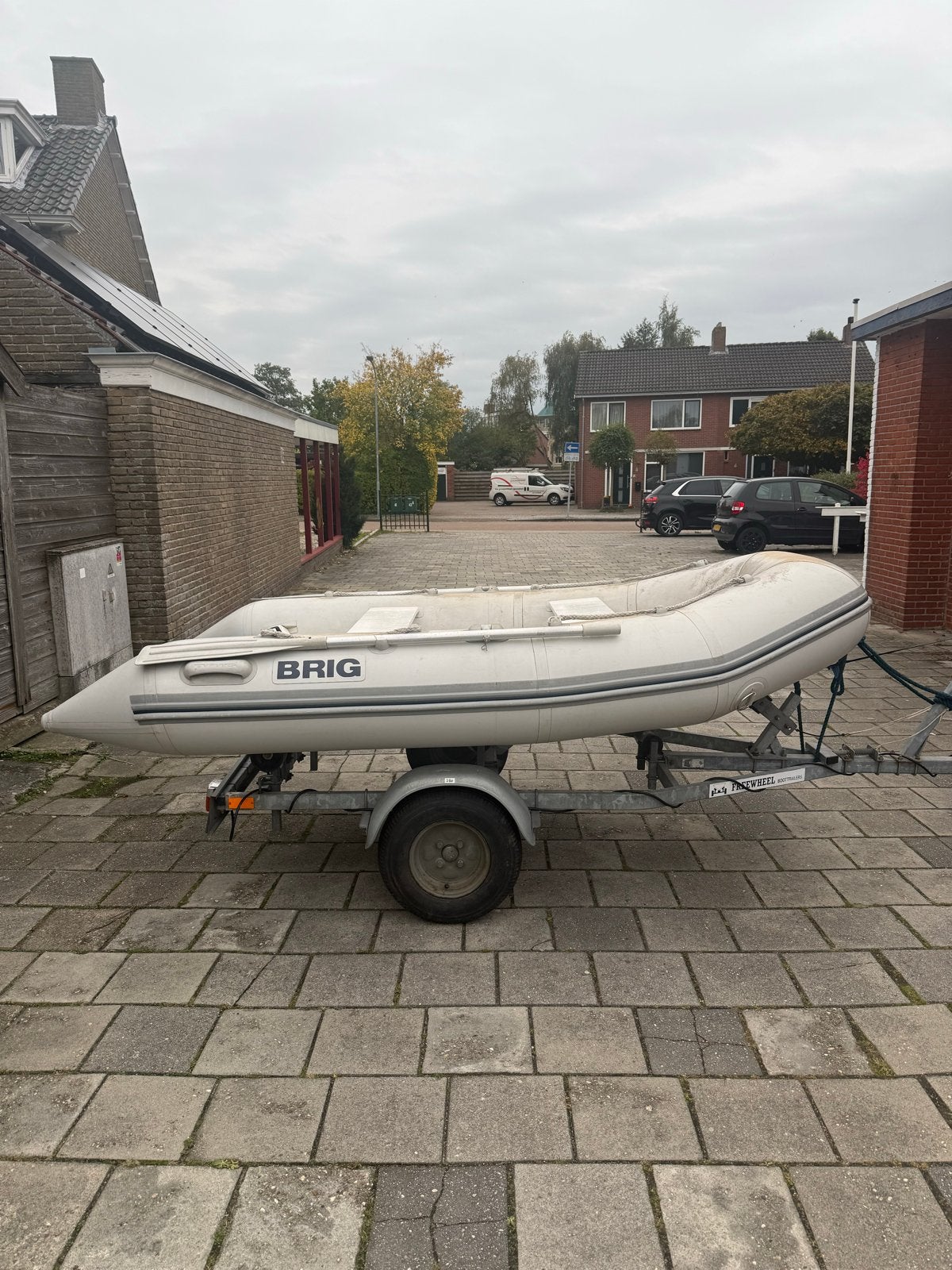 Brig F300 rubberboot met UV-schade, Gebruikt, Brig, 3 m, Ophalen