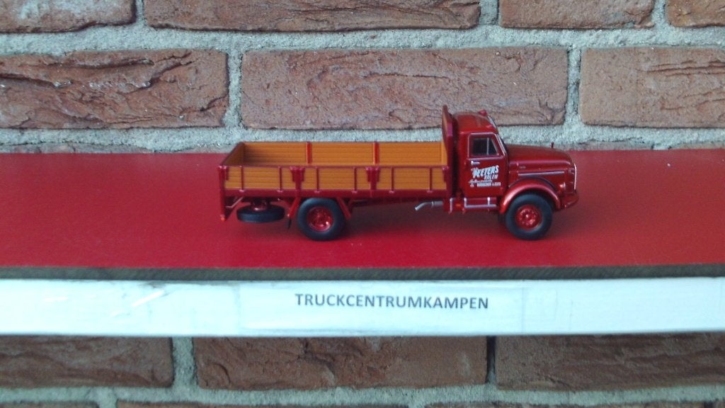 Tekno  Volvo  495  met  open  laadbak  van  J.  Peeters., Hobby en Vrije tijd, Modelauto's | 1:50, Ophalen of Verzenden, Nieuw