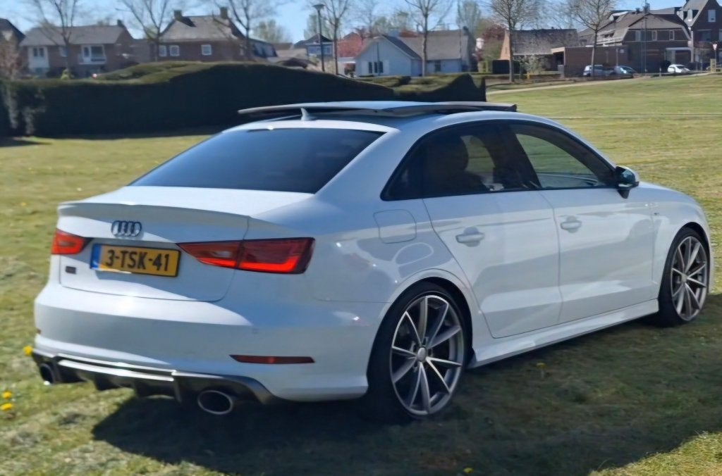Audi A3 1.4 Tfsi COD Sedan S-tronic 2014 Wit RS3 achterkant, Leder en Stof, Wit, Origineel Nederlands, Sedan