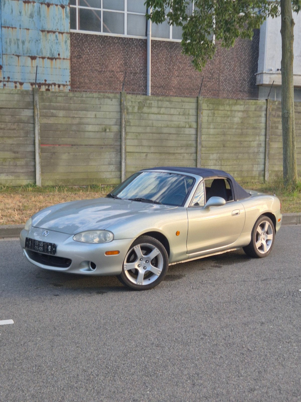 Mazda MX-5 1.6 I 2003 Silverblues, Achterwielaandrijving, 40 €/maand, 4 cilinders, Cabriolet