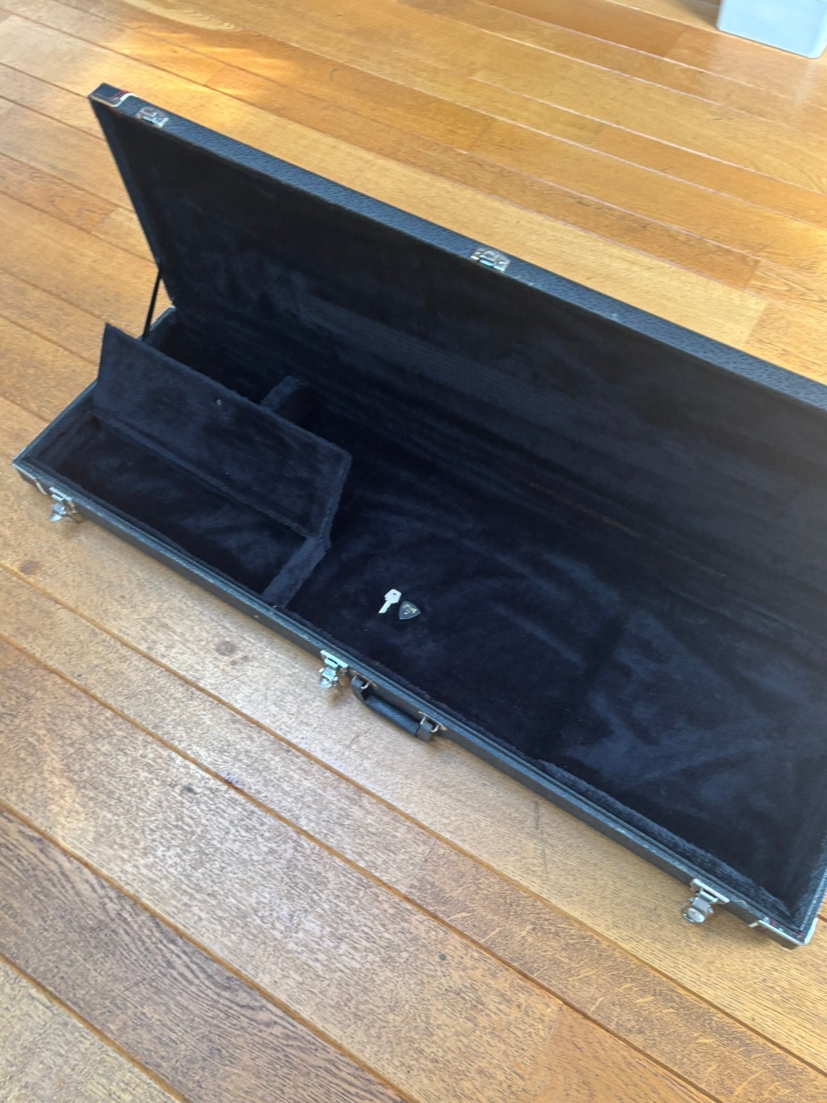 * I.g.st. Gitaarkoffer voor Electrische Gitaar *