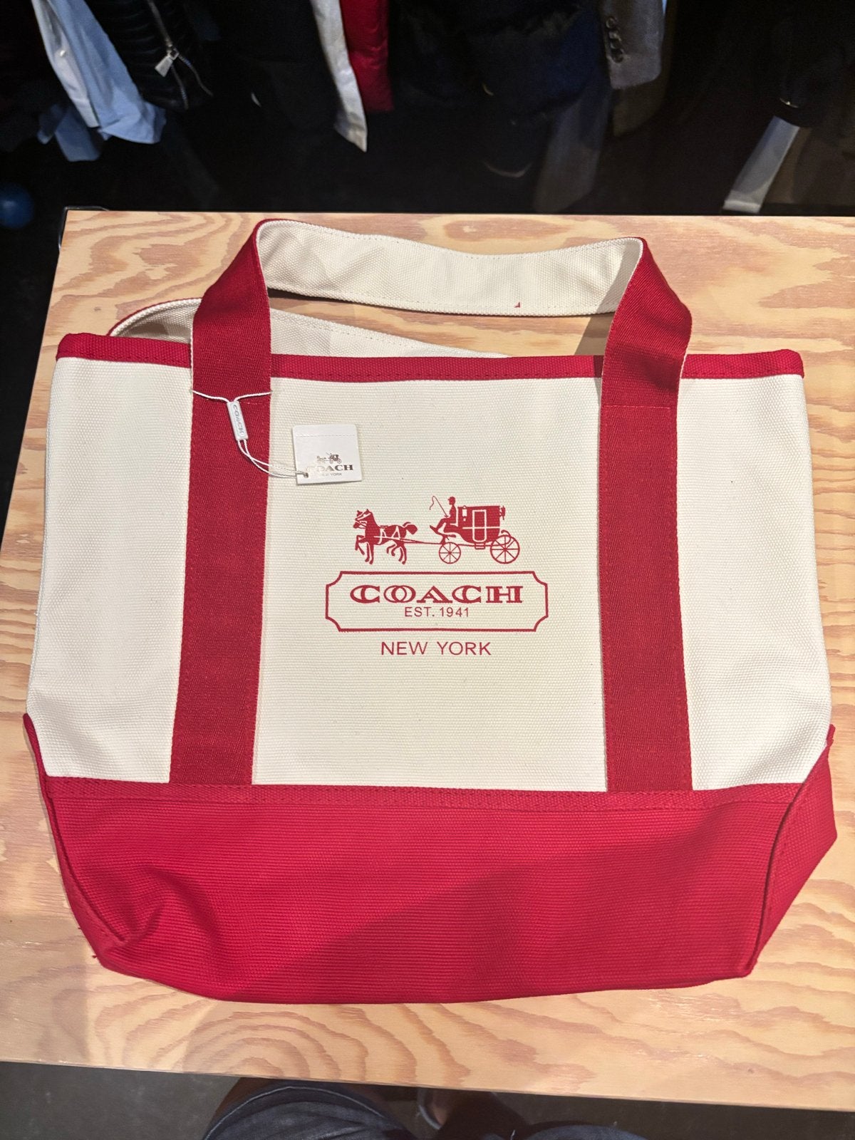 Coach Canvas Tas - Nieuwstaat, Hoge Kwaliteit, Ophalen of Verzenden, Nieuw, Rood, Shopper