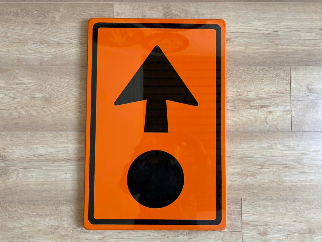 Verkeersbord route gevaarlijke stoffen, Ophalen, Gebruikt