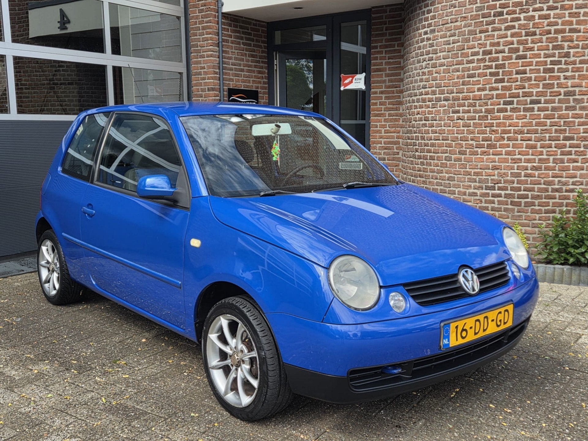 Volkswagen Lupo 1.4-16V Trendline | Automaat | Apk | Nap, Auto's, 31 €/maand, 4 cilinders, 1400 cc, 75 pk