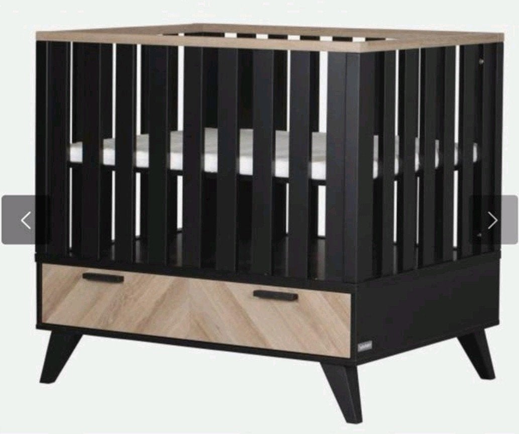 Box lancaster met matras, Ophalen, Zo goed als nieuw