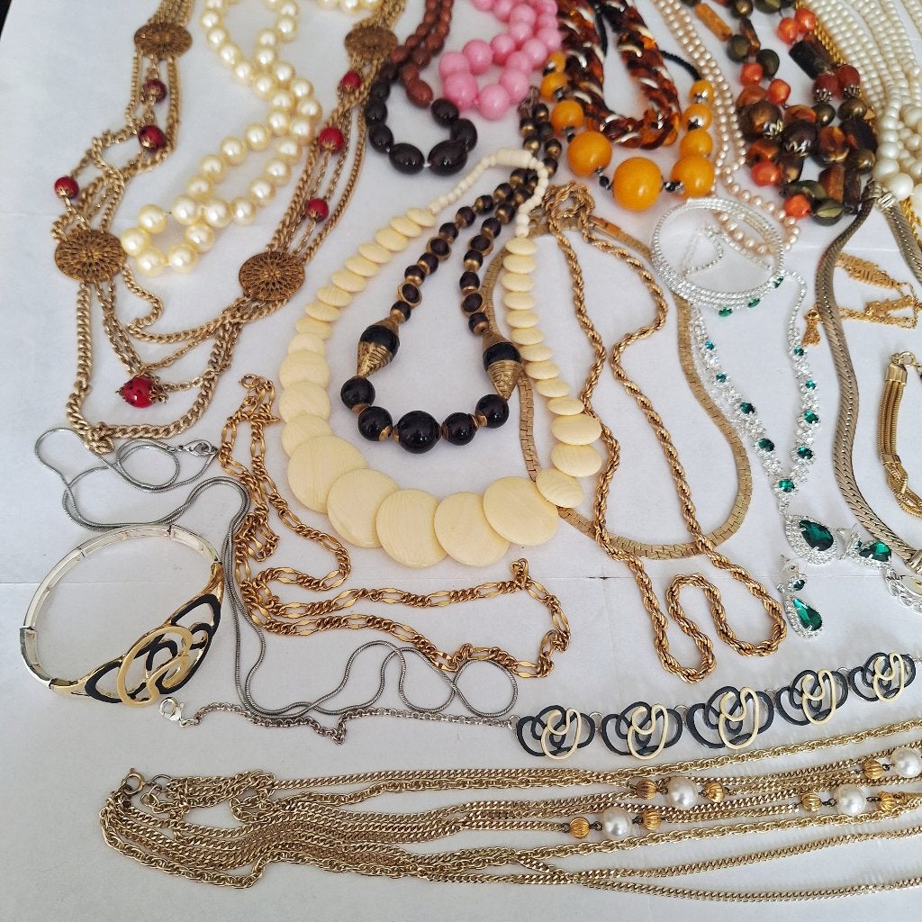 Lot antieke en vintage kettingen ,armbanden in  1 koop, Verzenden, Overige materialen, Ketting