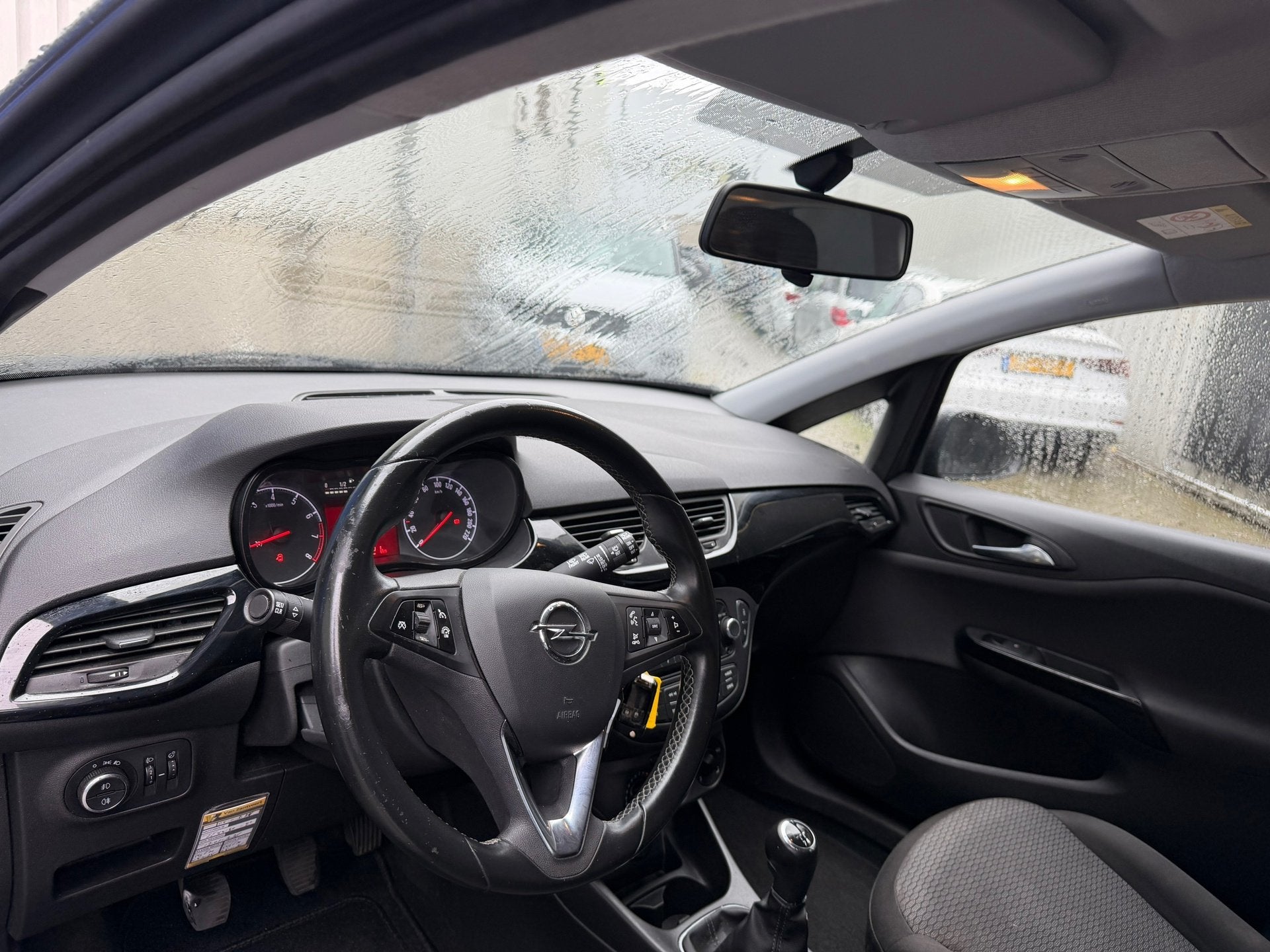 Opel Corsa 1.4 Edition Handbak Sportvelgen, Auto's, Voorwielaandrijving, Dealer onderhouden, Gebruikt, 4 cilinders