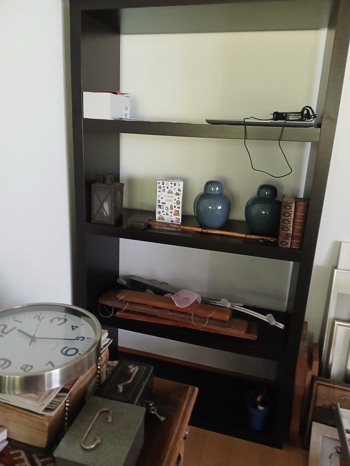 Donkerbruine Ikea Boekenkast met Vier Planken, Ophalen, Met plank(en), Gebruikt, 50 tot 100 cm
