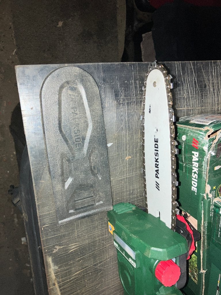 nieuwe hoog snoeier takken zaag op accu in doos, Tuin en Terras, Ophalen of Verzenden, Nieuw, 30 t/m 39 mm, Parkside