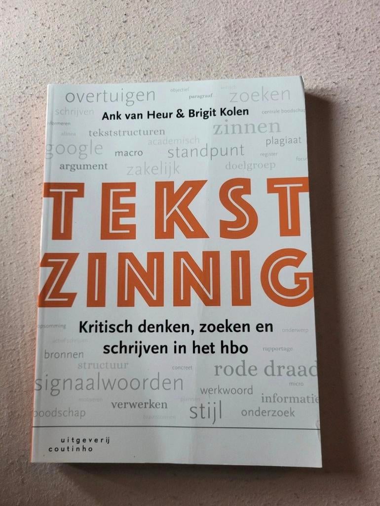 Ank van Heur - Tekstzinnig, Boeken, Verzenden, Zo goed als nieuw, Ank van Heur; Brigit Kolen