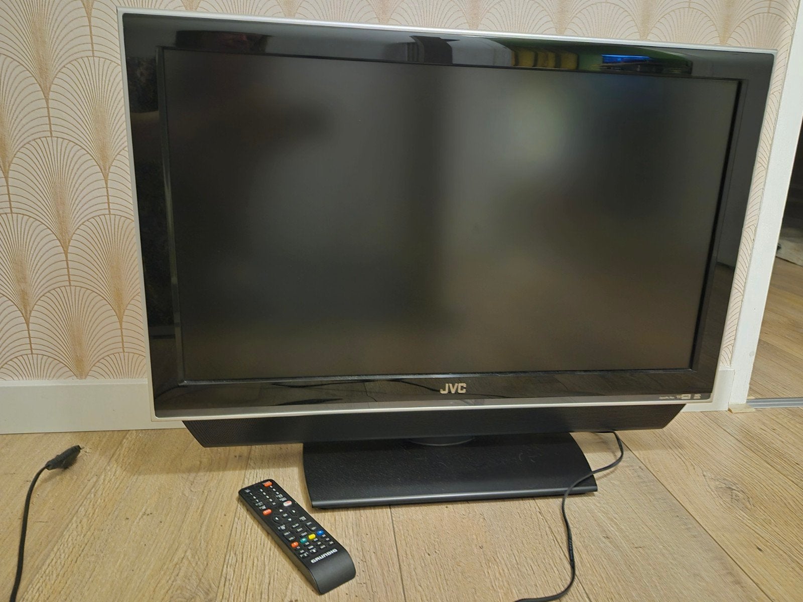 TV 32 inch met afstandsbediening, Gebruikt, 50 Hz, 80 tot 100 cm, Ophalen
