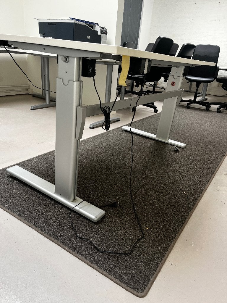 Zit-sta bureau 160x80 wit/elektrisch verstelbaar/nieuwstaat