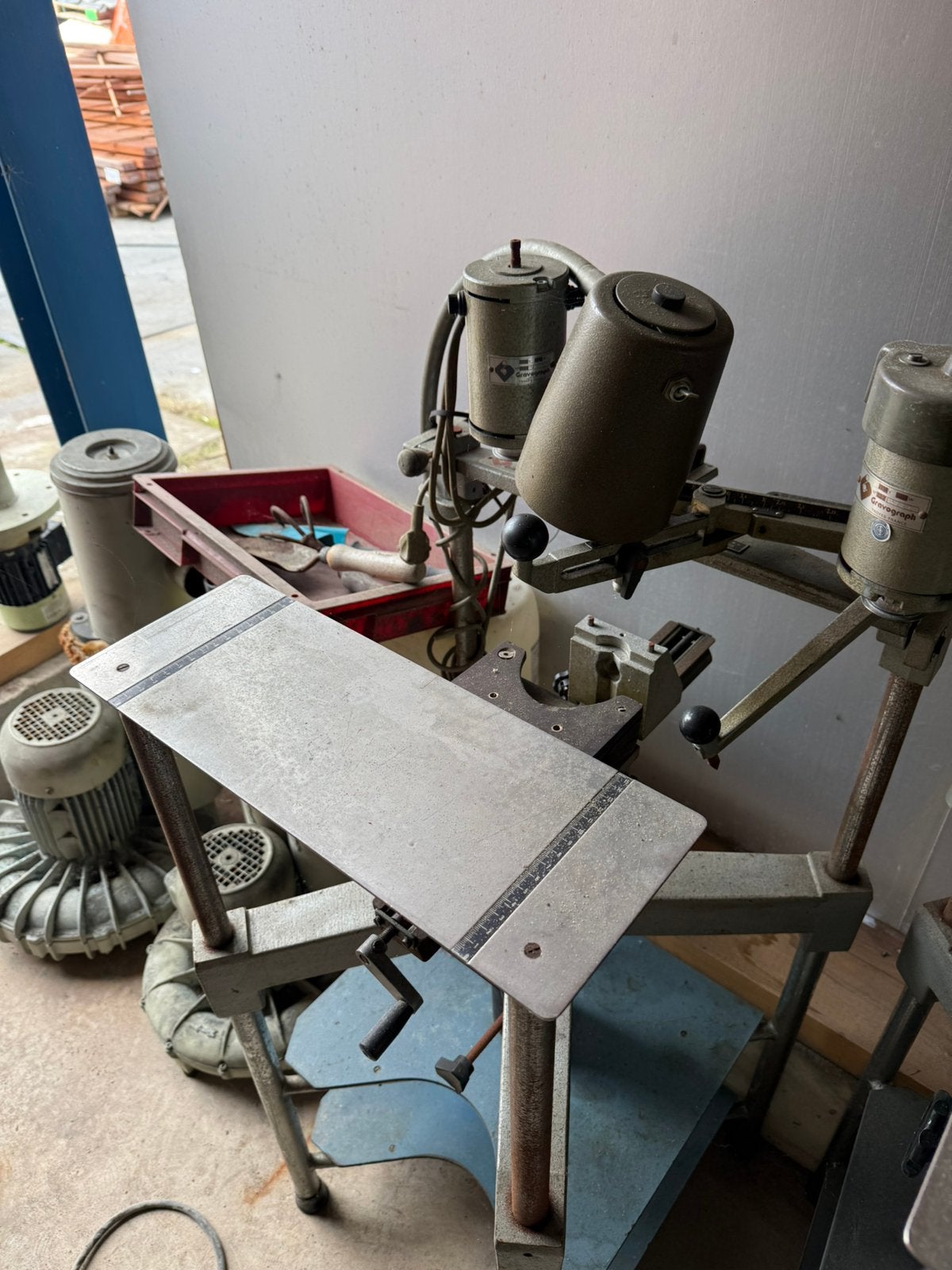 2x Gravograph TXL pantograafgraveermachine, Ophalen, Gebruikt, Elektrisch, Overige soorten