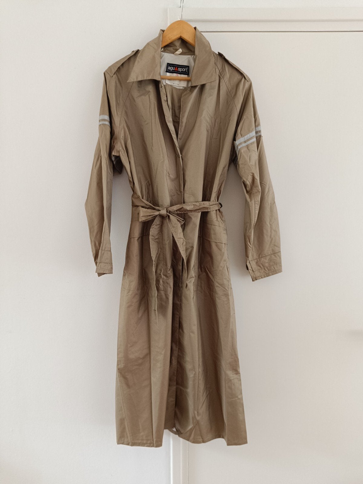 NOS. Agu sport vintage regenjas 1986 maat 40, Ophalen of Verzenden, Nieuw, Regenjas, Dames