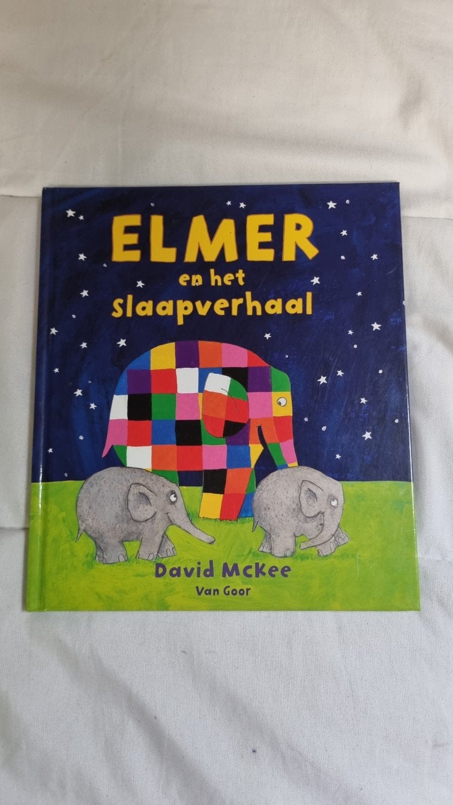 David McKee - Elmer en het slaapverhaal, Boeken, Ophalen of Verzenden, Zo goed als nieuw, David McKee, Plaatjesalbum