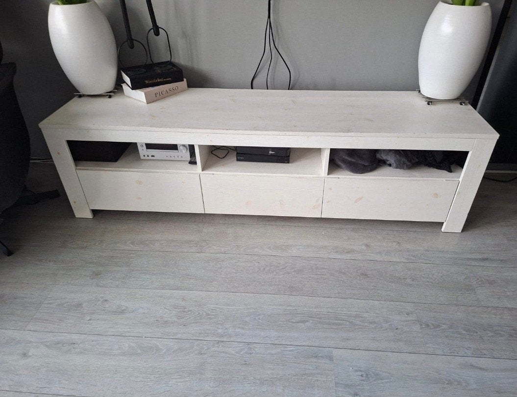 Woood tv kast

46 cm hoog
171 cm lang, Huis en Inrichting, Kasten | Televisiemeubels, Ophalen, 25 tot 50 cm, Overige houtsoorten