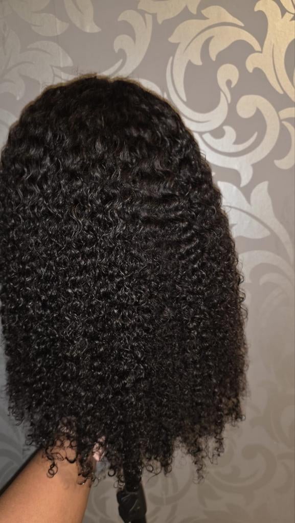 Kinky curly lace wig, Ophalen of Verzenden, Zo goed als nieuw, Pruik of Haarverlenging