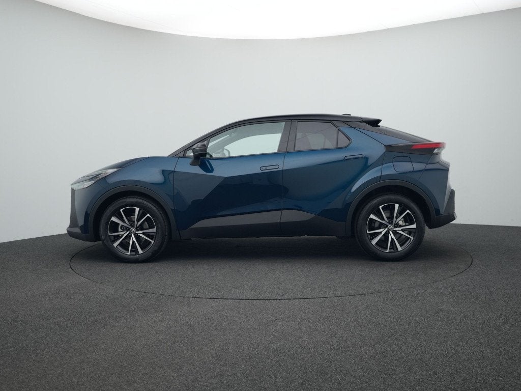 Toyota C-HR 1.8 Hybrid 140 Dynamic *Direct leverbaar*, Auto's, Toyota, Stof, 725 kg, 4 cilinders, Blauw