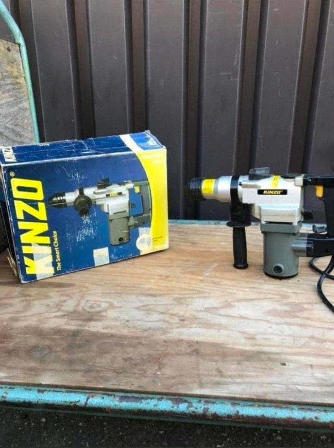 Kinzo Boorhamer 700W - Krachtig en Betrouwbaar, Boor- en/of Breekhamer, Ophalen of Verzenden, Klopboormechanisme, Gebruikt