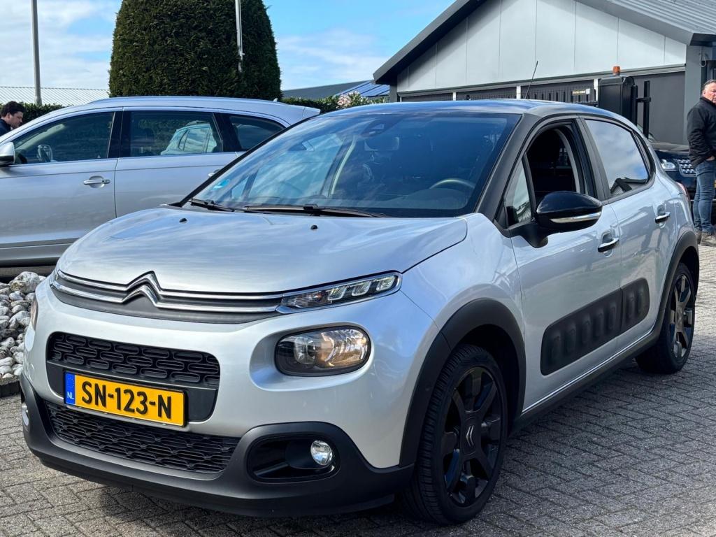 Citroën C3 1.2 Benzine Shine 2018 5-Deurs Sportvelgen Camer, Auto's, 21 km/l, Euro 6, 1199 cc, 450 kg