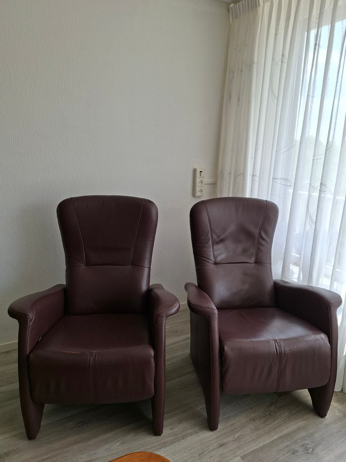 2x Leren handmatig verstelbare Relaxfauteuils - Bruin, Ophalen, Gebruikt, Modern, Comfort, 50 tot 75 cm