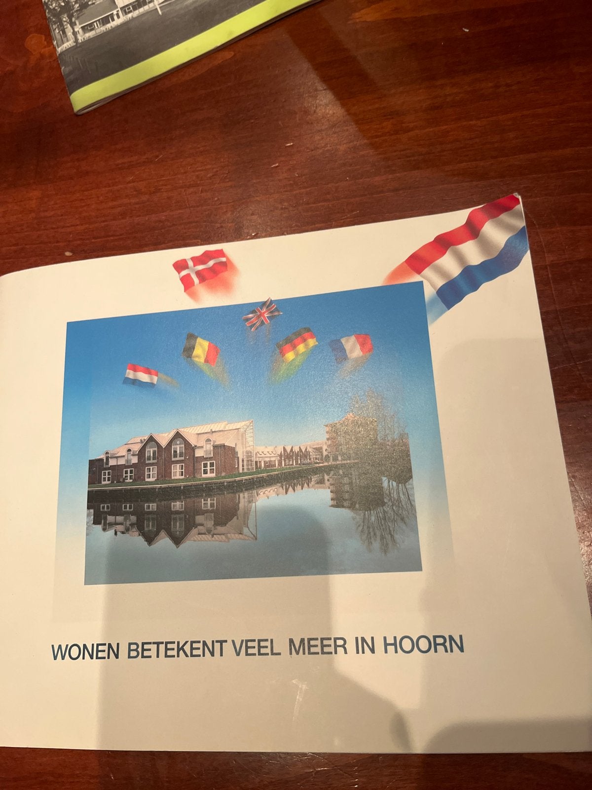 Woningbouwvereniging Hoorn - Wonen in Hoorn Catalogus, Ophalen of Verzenden, Zo goed als nieuw, Catalogus