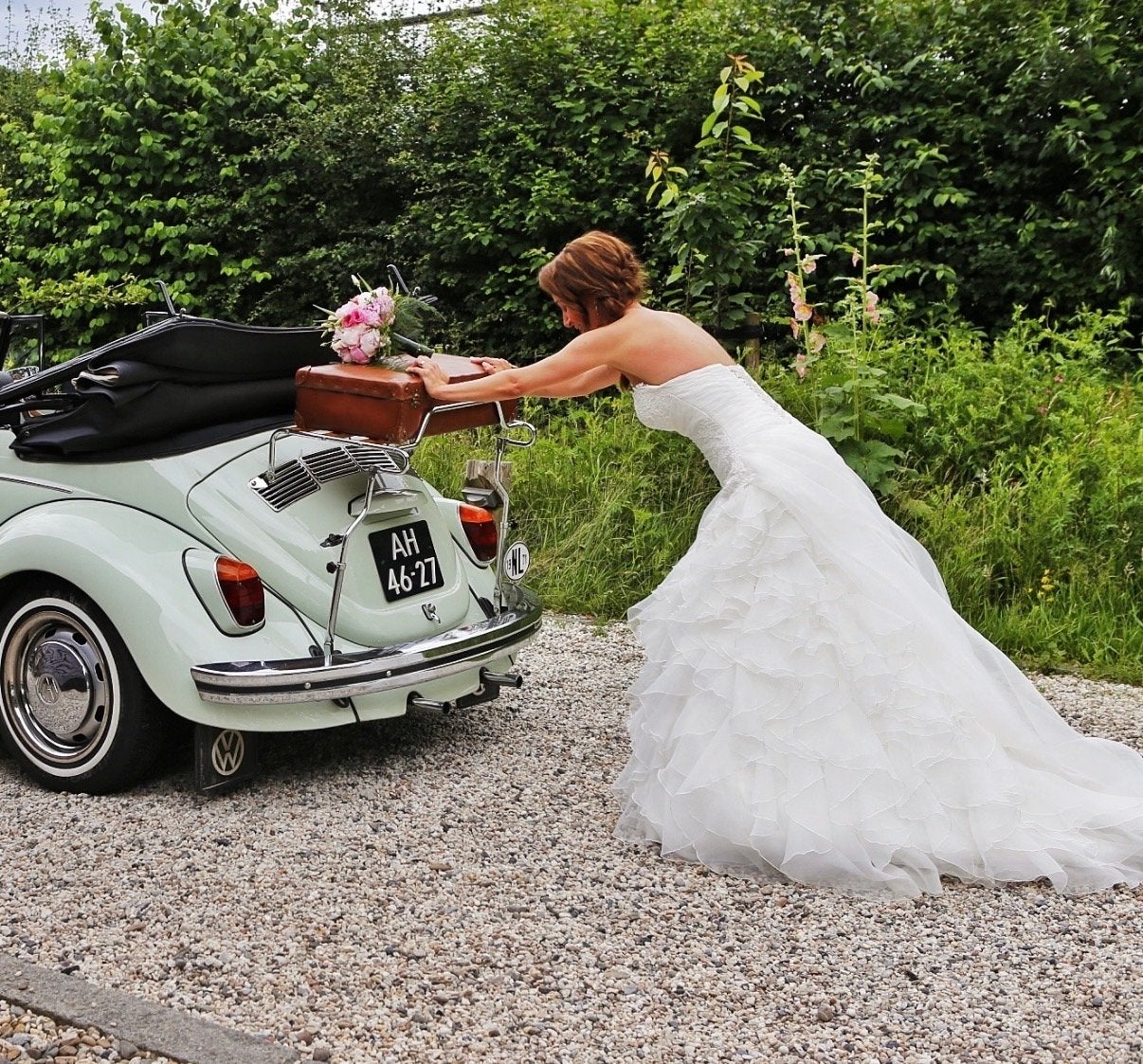 Ladybird trouwjurk met bustier en onderrok, Ophalen of Verzenden, Zo goed als nieuw, Wit, Trouwjurk